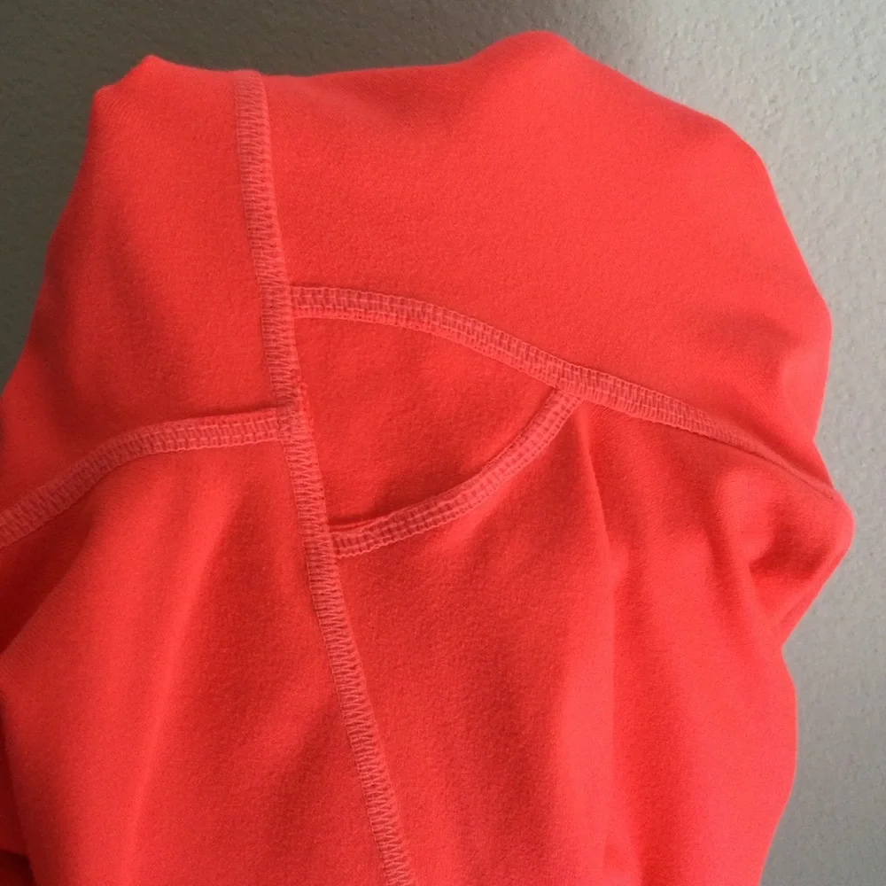 ALO YOGA Helena Capri Legging Neon Volcano Sz Small